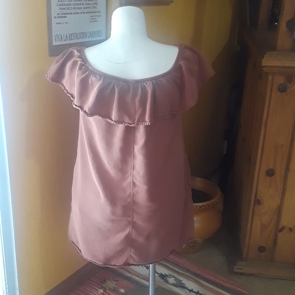 Haute Monde off shoulder dress - Picture 3 of 5